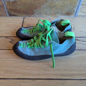 Five Ten (5.10) Rock Climbing Shoes – Men’s 8.5 (EUR 41.5)